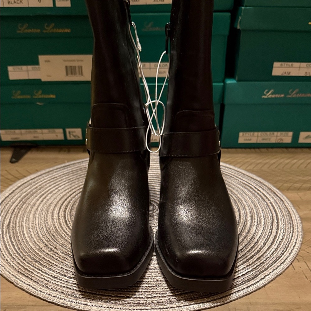 2/$25 Universal thread Black Boots size 6.5 NWT - Picture 3 of 4